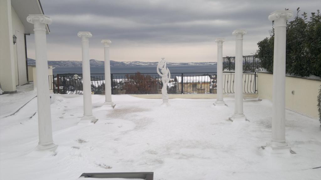 The White Villa Браччано Экстерьер фото